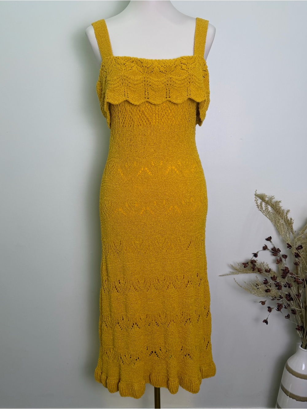 Lush Size L Gold Yellow Knit Maxi Dress with Scalloped Yoke